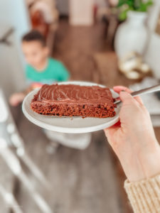 Recipes for Texas sheet cake with chocolate frosting